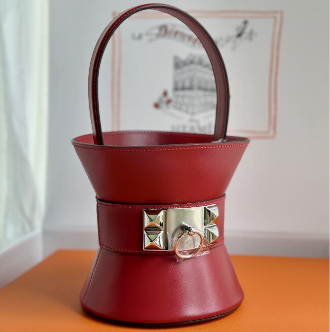【エルメス HERMES】ミニ メドール ハンドバッグ  レッド シルバー金具 W刻印（100％手縫い）